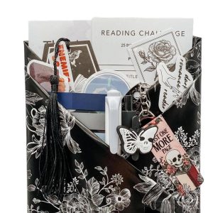 🖤📚Gothic Blind Date with a Book🎁