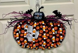 🔥LAST DAY 49% OFF -💀Trick Or Treat Pumpkin Shaped Wreath🎃